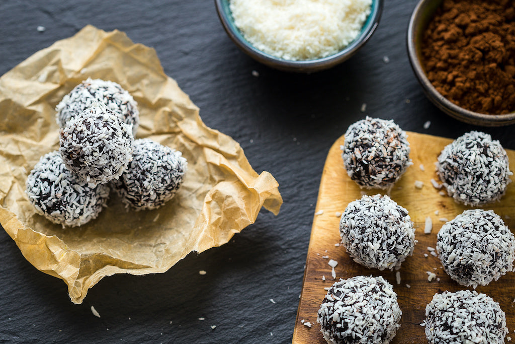 Almond & Chocolate Energy Balls